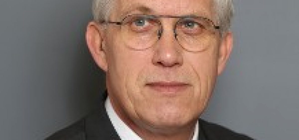 Hubert de Fremont 217x217 2 1200x565 - Hubert de Frémont, un des spécialistes les plus expérimentés dans les restructurations sociales, vient renforcer l’équipe retournement du cabinet Simon Associés