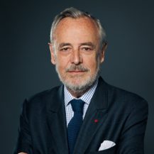 K  4299 2 217x217 - Associés