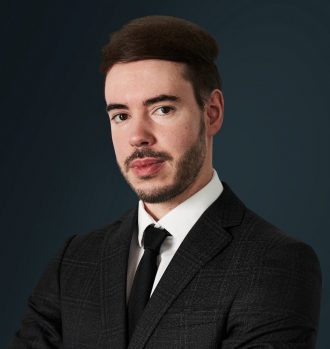 Photo Arthur SUSPENE 2 scaled e1764688804467 - SUSPENE Arthur