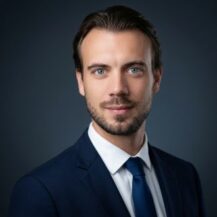 Special Advisors & Consultants louis winckel X simon e1782287327864 217x217 - Special Advisors & Consultants